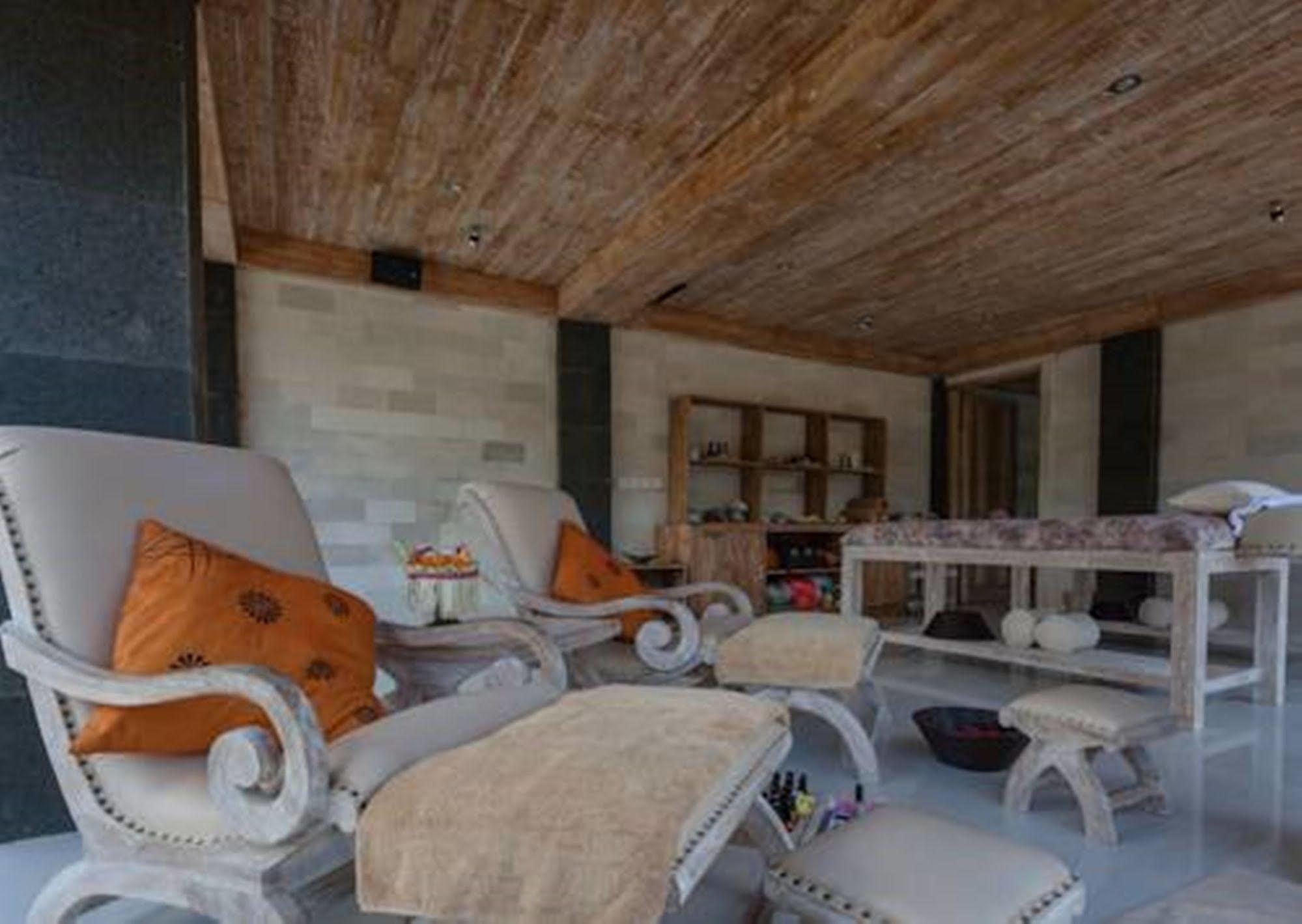 Jiwa Klusa Luxury Villa Keliki Экстерьер фото