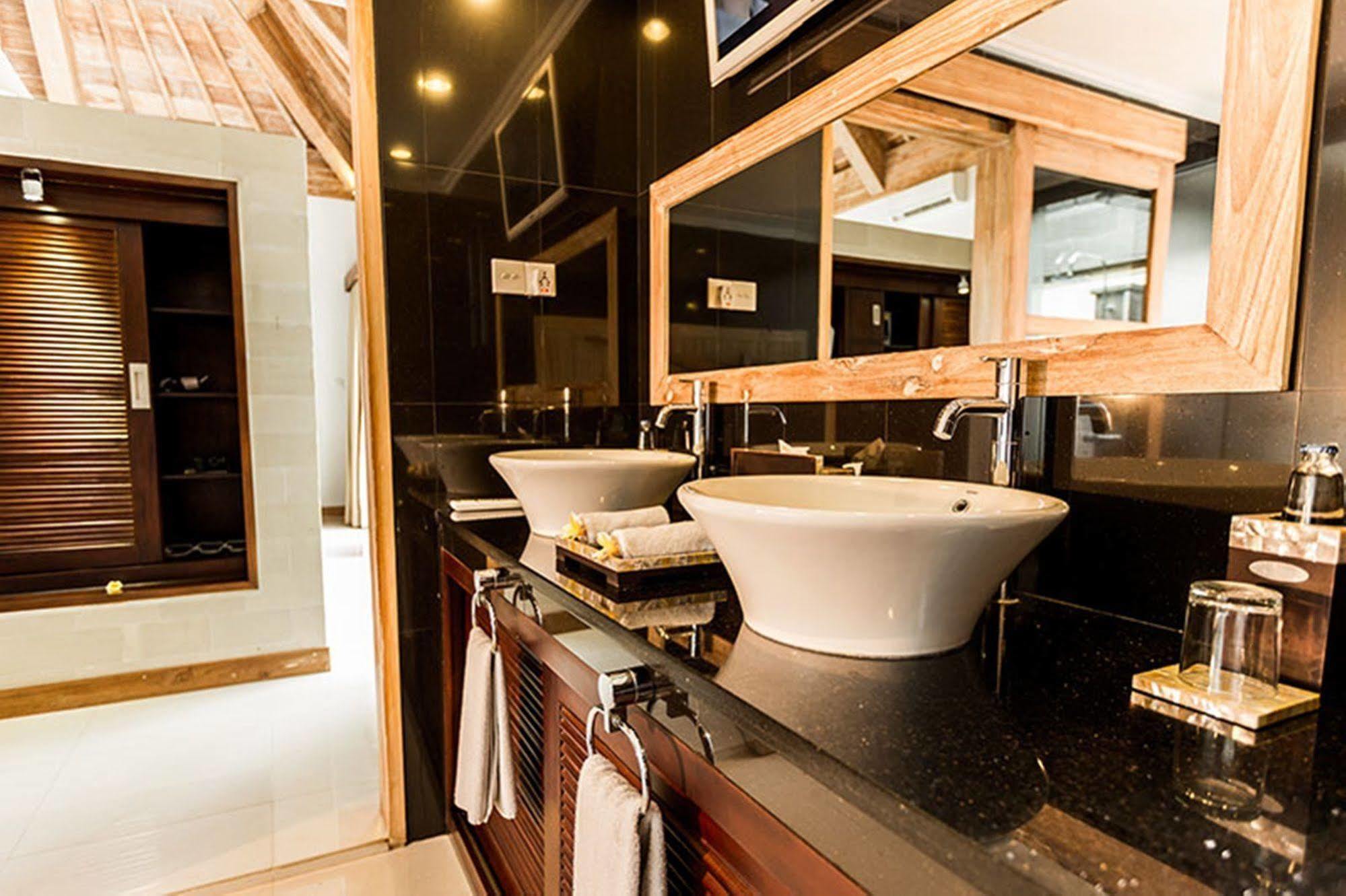 Jiwa Klusa Luxury Villa Keliki Экстерьер фото